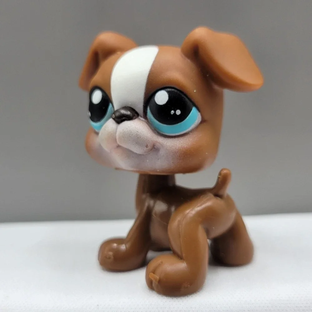 Littlest Pet Shop #83 Boxer Puppy Dog Brown White Blue Dot Eyes Figure Hasbro